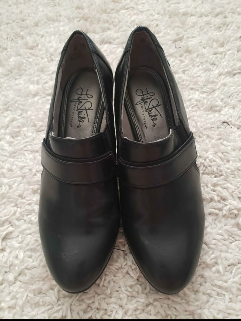 Life Stride Black Women’s Low Heel Slip-On Pumps